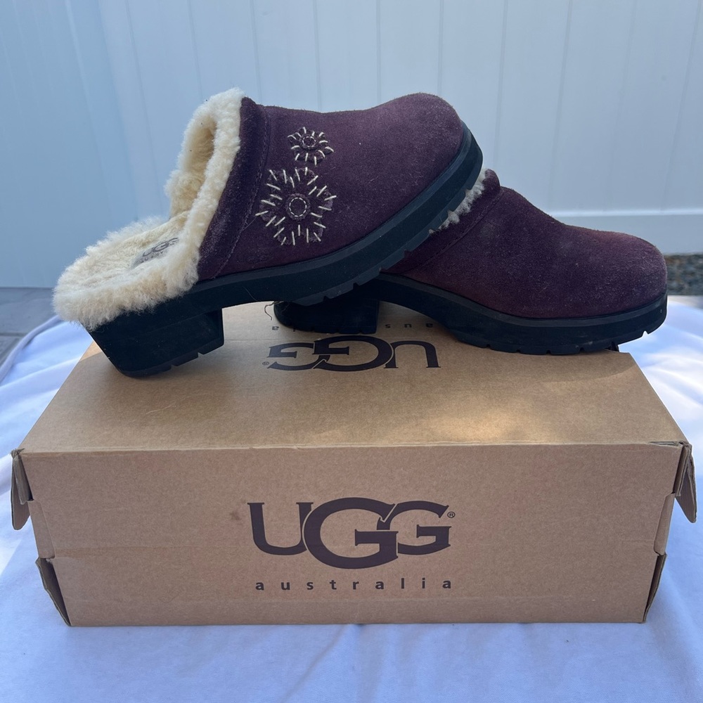 Solvang clog UGG slip on